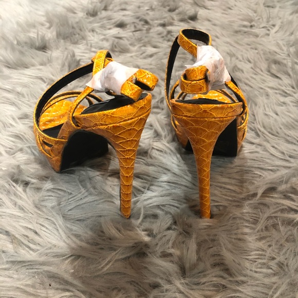 Cape Robbin Mustard Yellow Orange Heels - Picture 4 of 5